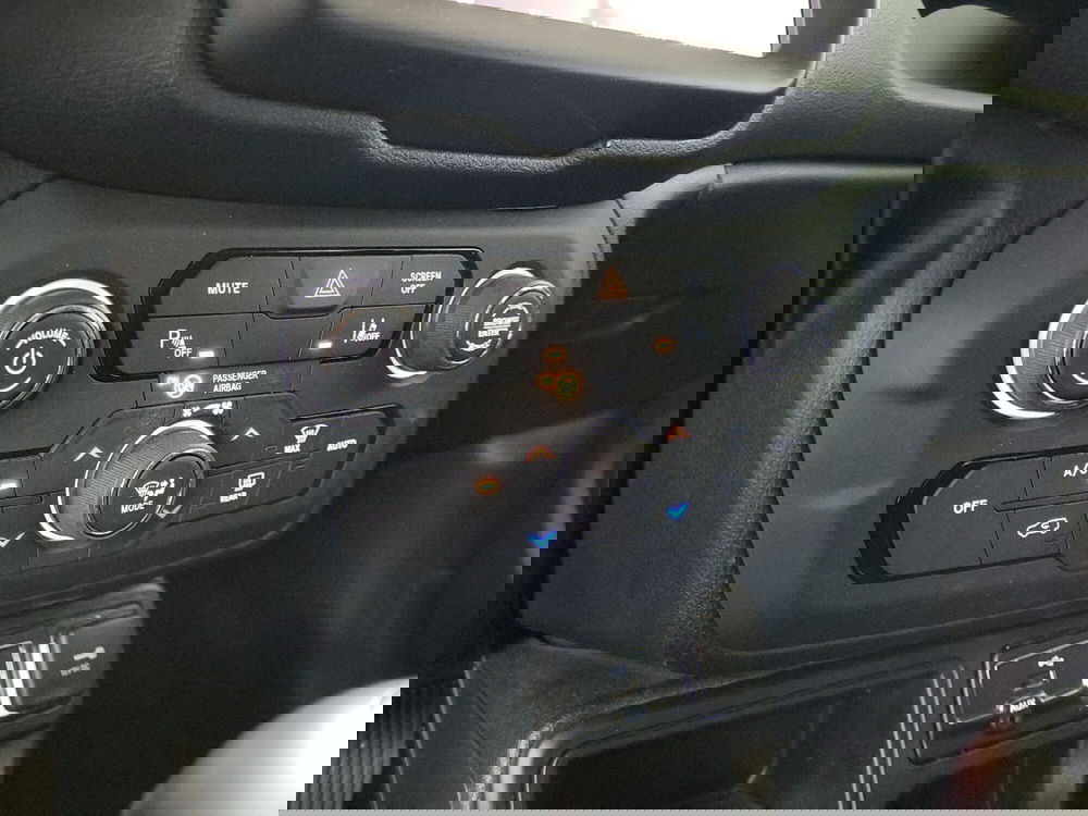 Jeep Renegade usata a Arezzo (13)