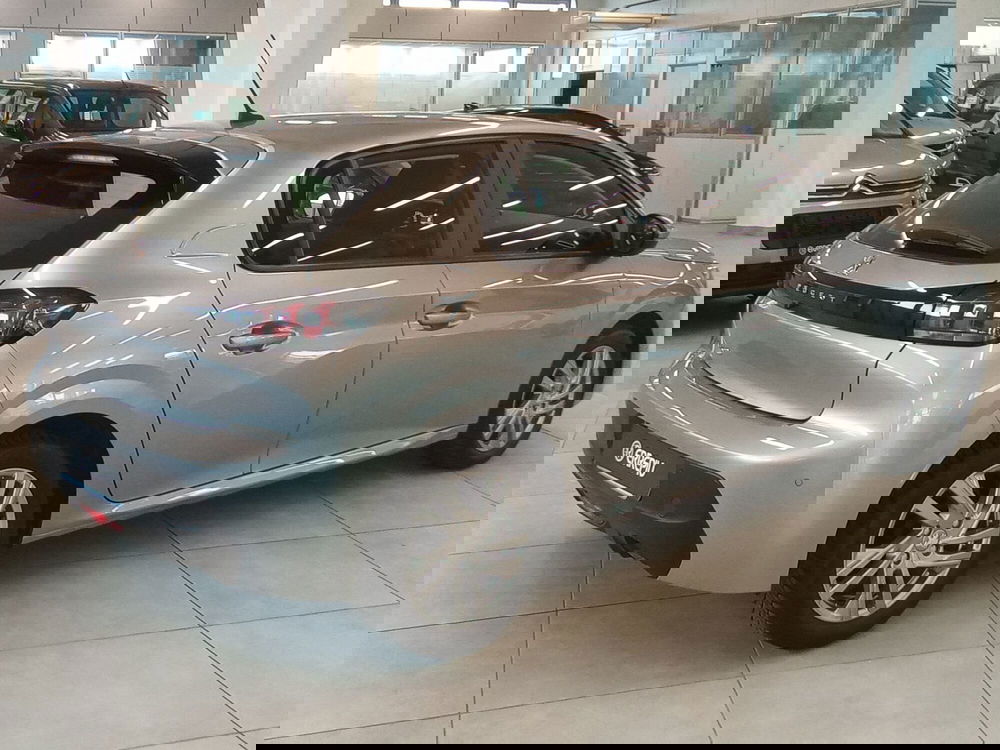 Peugeot 208 usata a Rimini (7)