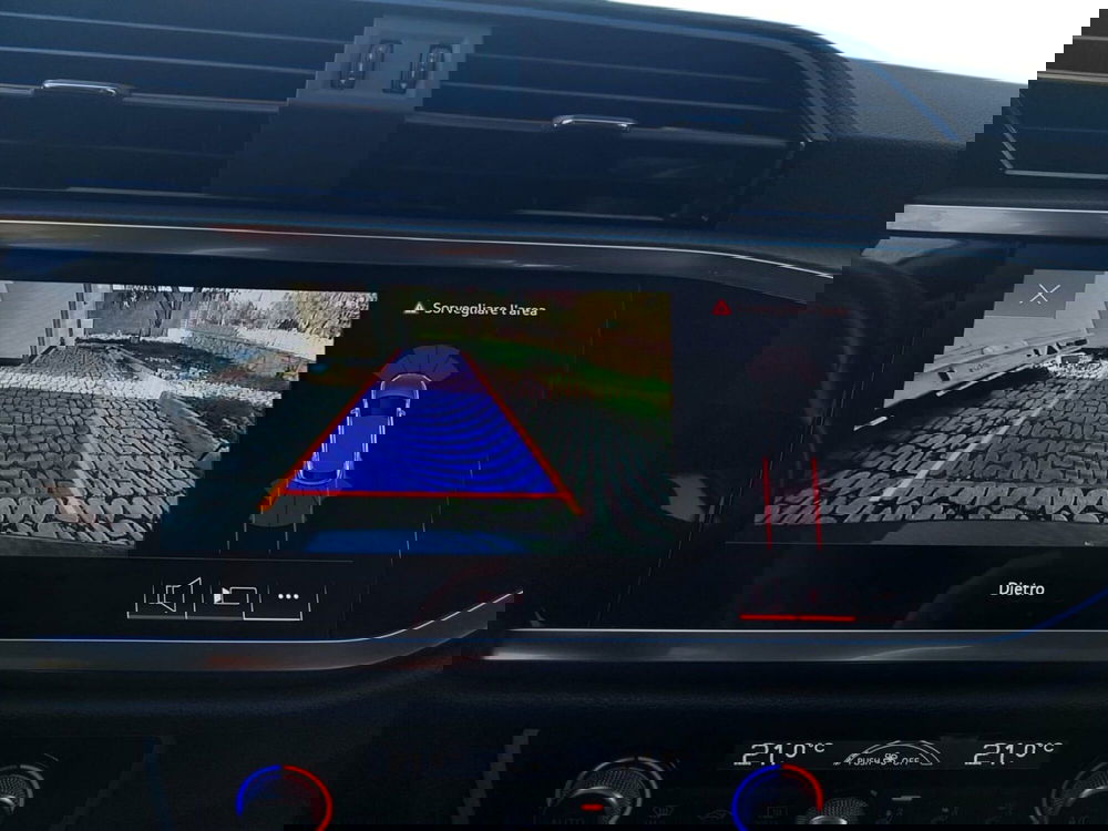 Audi Q3 Sportback usata a Bari (12)