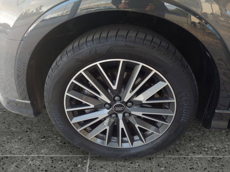Audi Q3 Sportback usata a Bari (13)