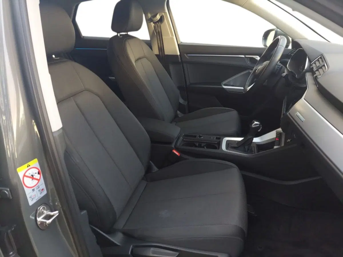 Audi Q3 Sportback usata a Bari (14)