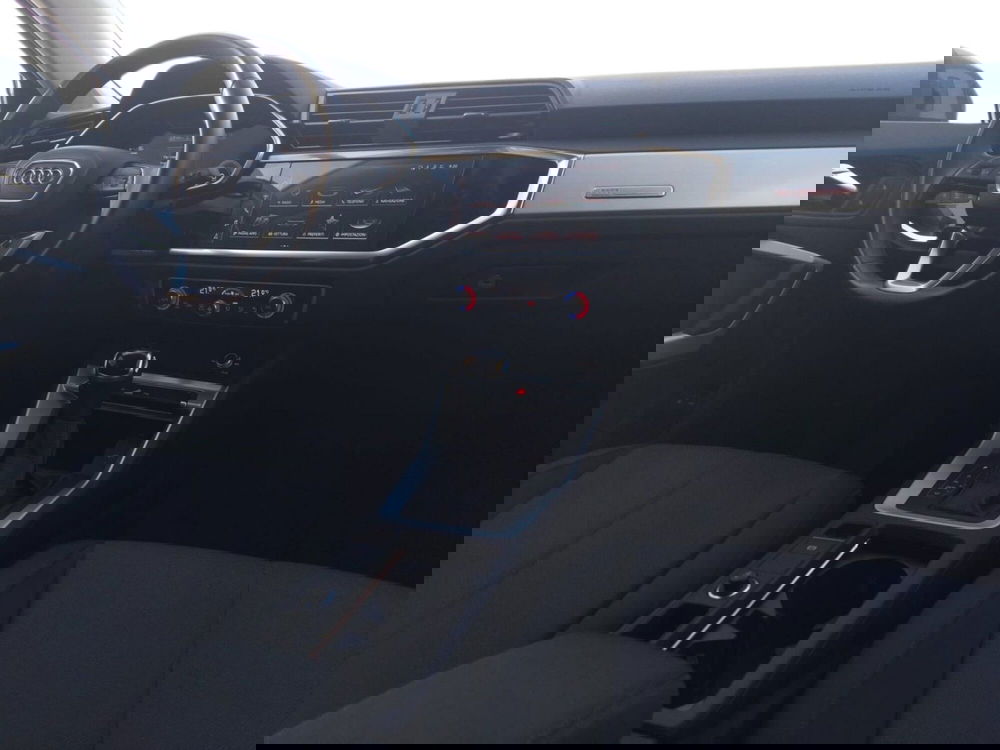 Audi Q3 Sportback usata a Bari (4)