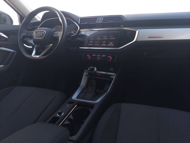 Audi Q3 Sportback usata a Bari (4)