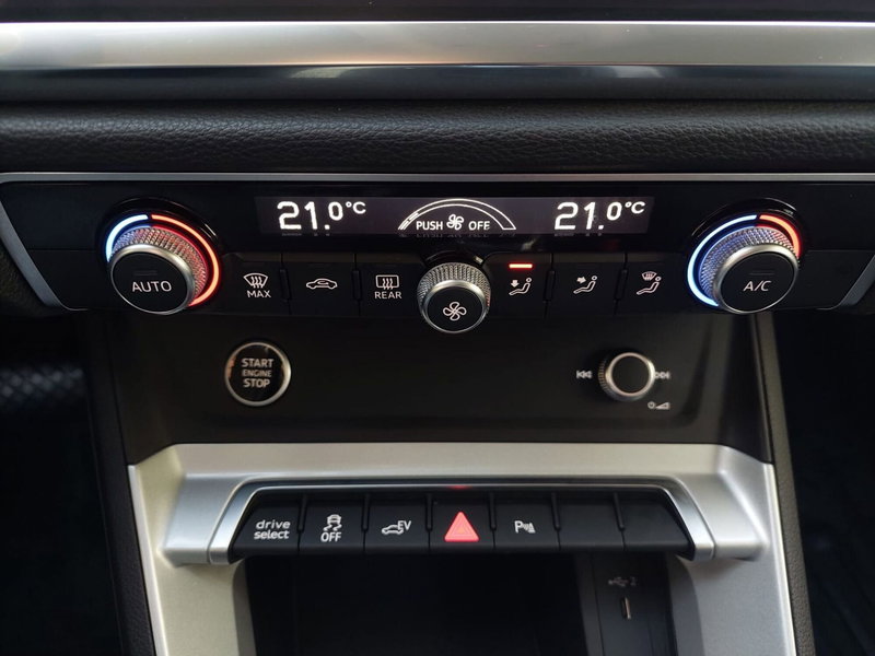 Audi Q3 Sportback usata a Bari (8)