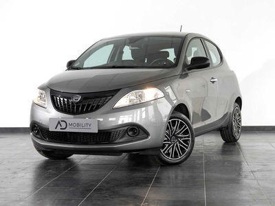 Lancia Ypsilon 1.0 FireFly 5 porte S&amp;S Hybrid Ecochic Gold del 2023 usata a San Severo