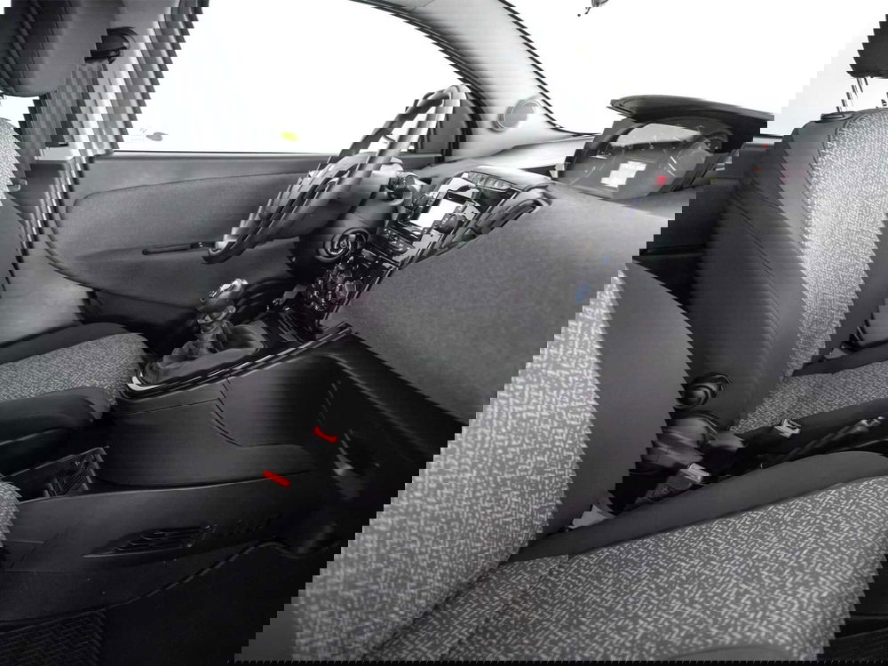 Lancia Ypsilon usata a Foggia (6)