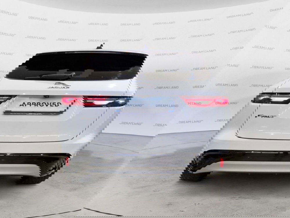 Jaguar F-Pace usata a Livorno (7)