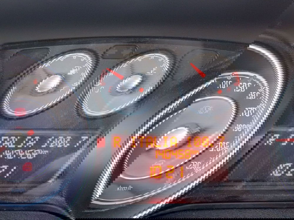 Fiat Punto usata a Modena (13)