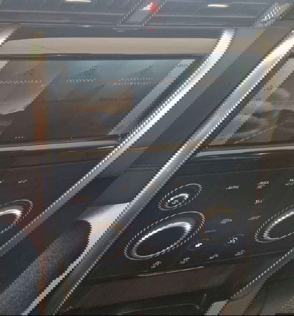 Land Rover Discovery Sport usata a Terni (15)