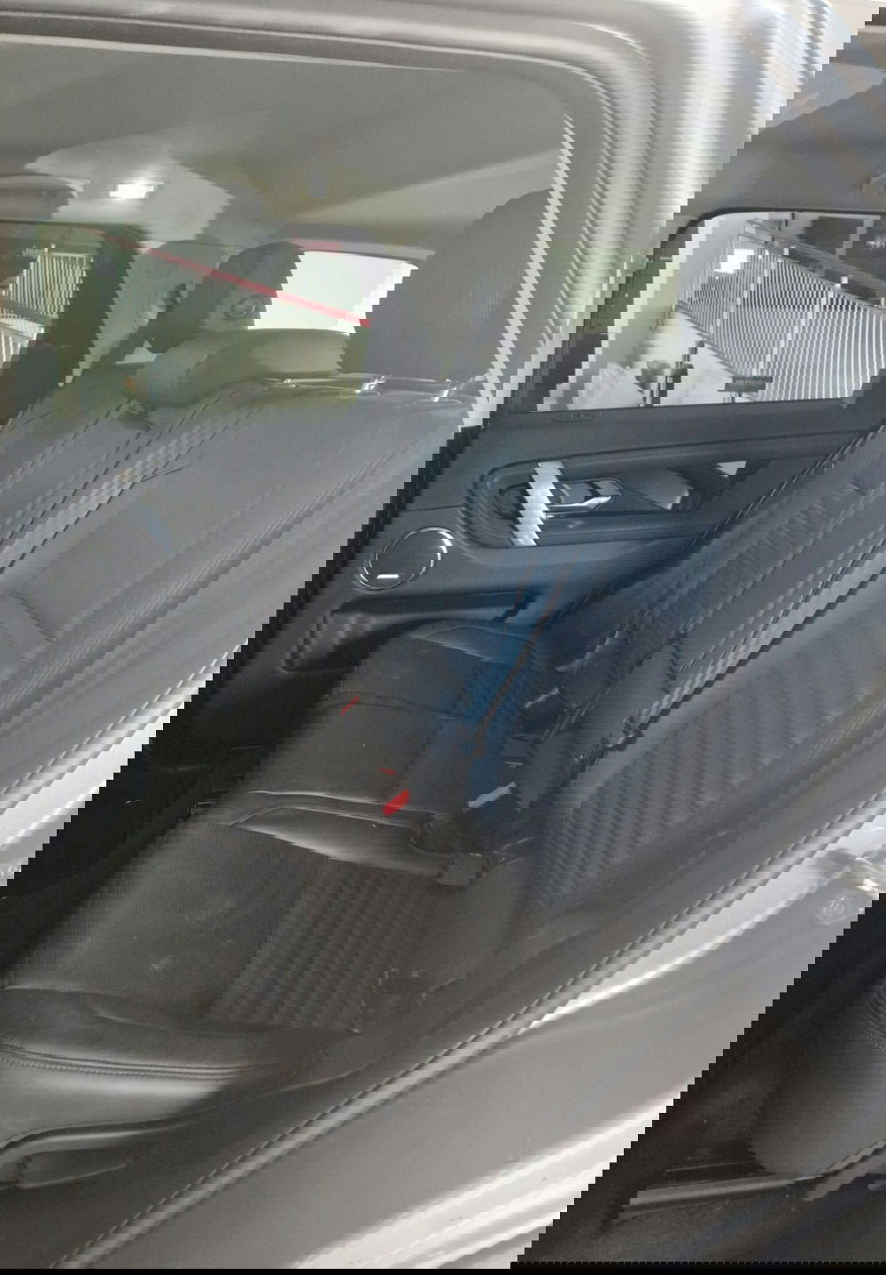 Land Rover Discovery Sport usata a Terni (9)