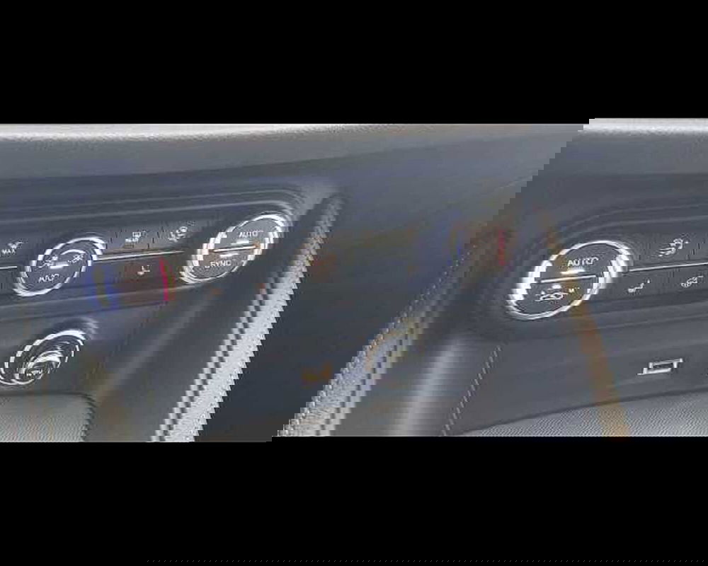 Alfa Romeo Stelvio usata a Venezia (18)