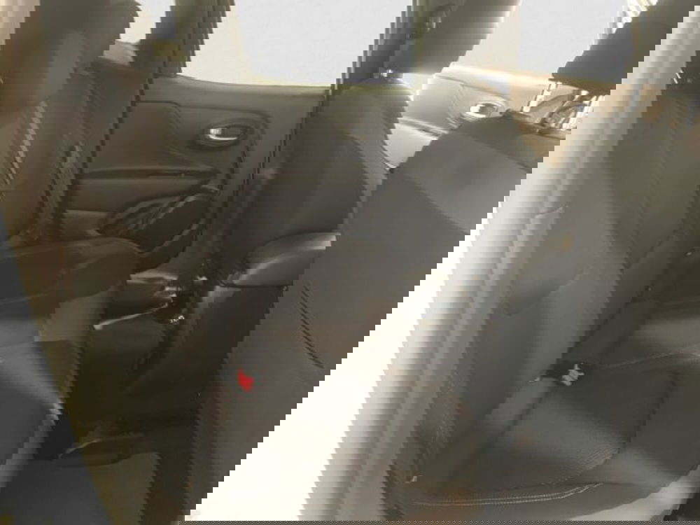 Jeep Renegade usata a Livorno (14)