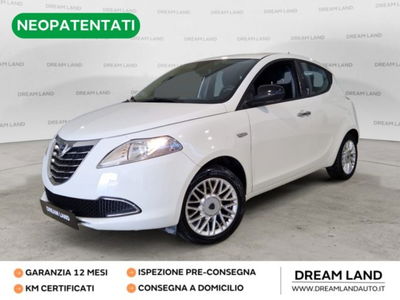 Lancia Ypsilon 1.2 69 CV 5 porte Silver del 2013 usata a Livorno
