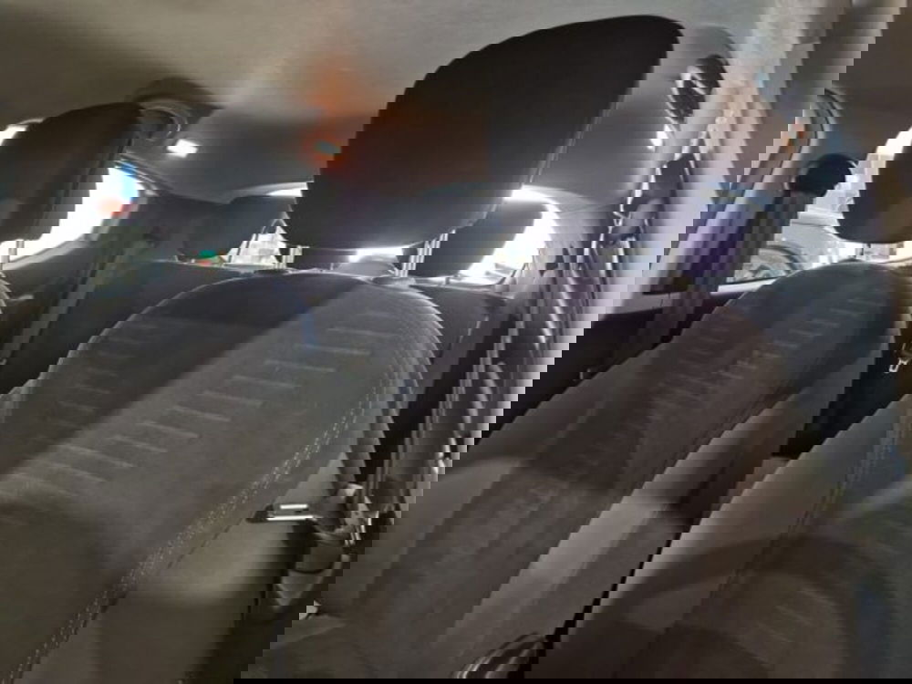 Lancia Ypsilon usata a Livorno (11)