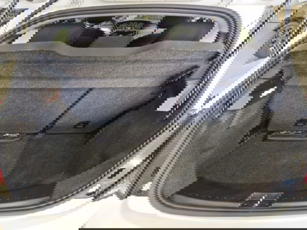 Lancia Ypsilon usata a Livorno (19)