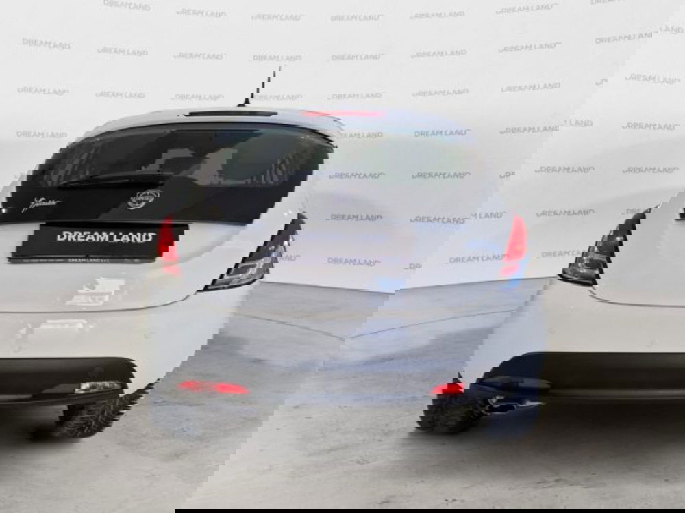 Lancia Ypsilon usata a Livorno (5)