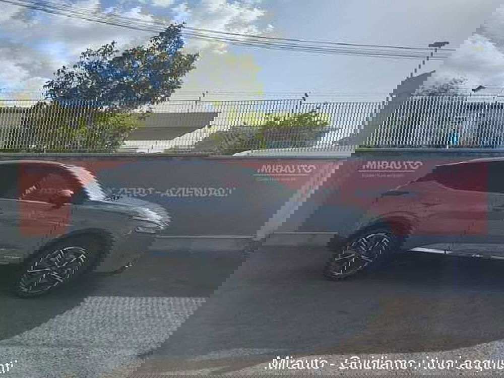 Nissan Qashqai usata a Roma