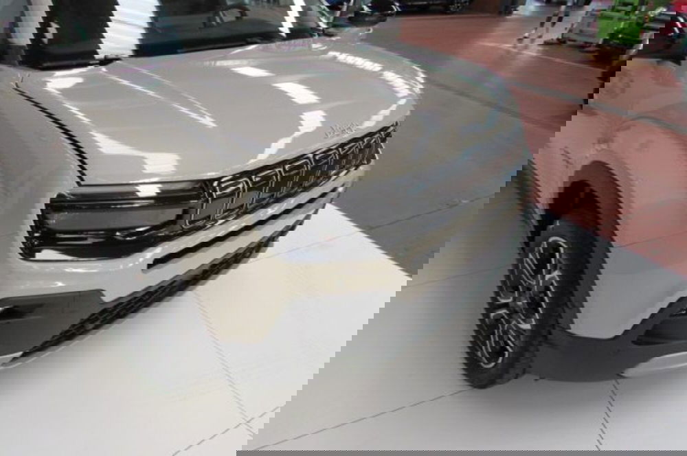 Jeep Avenger nuova a Milano (16)