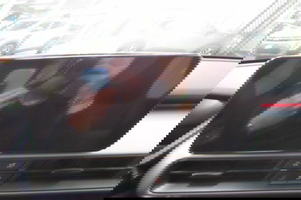 Jeep Avenger nuova a Milano (9)