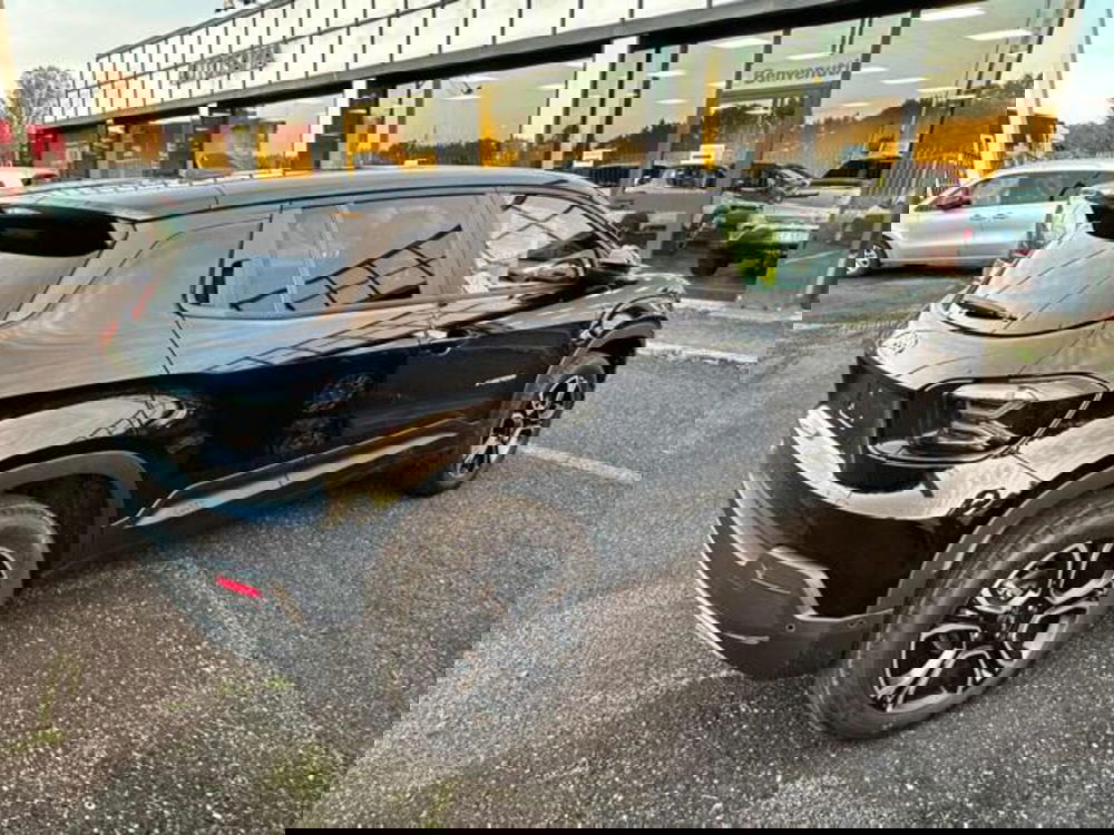 Jeep Avenger nuova a Milano (2)