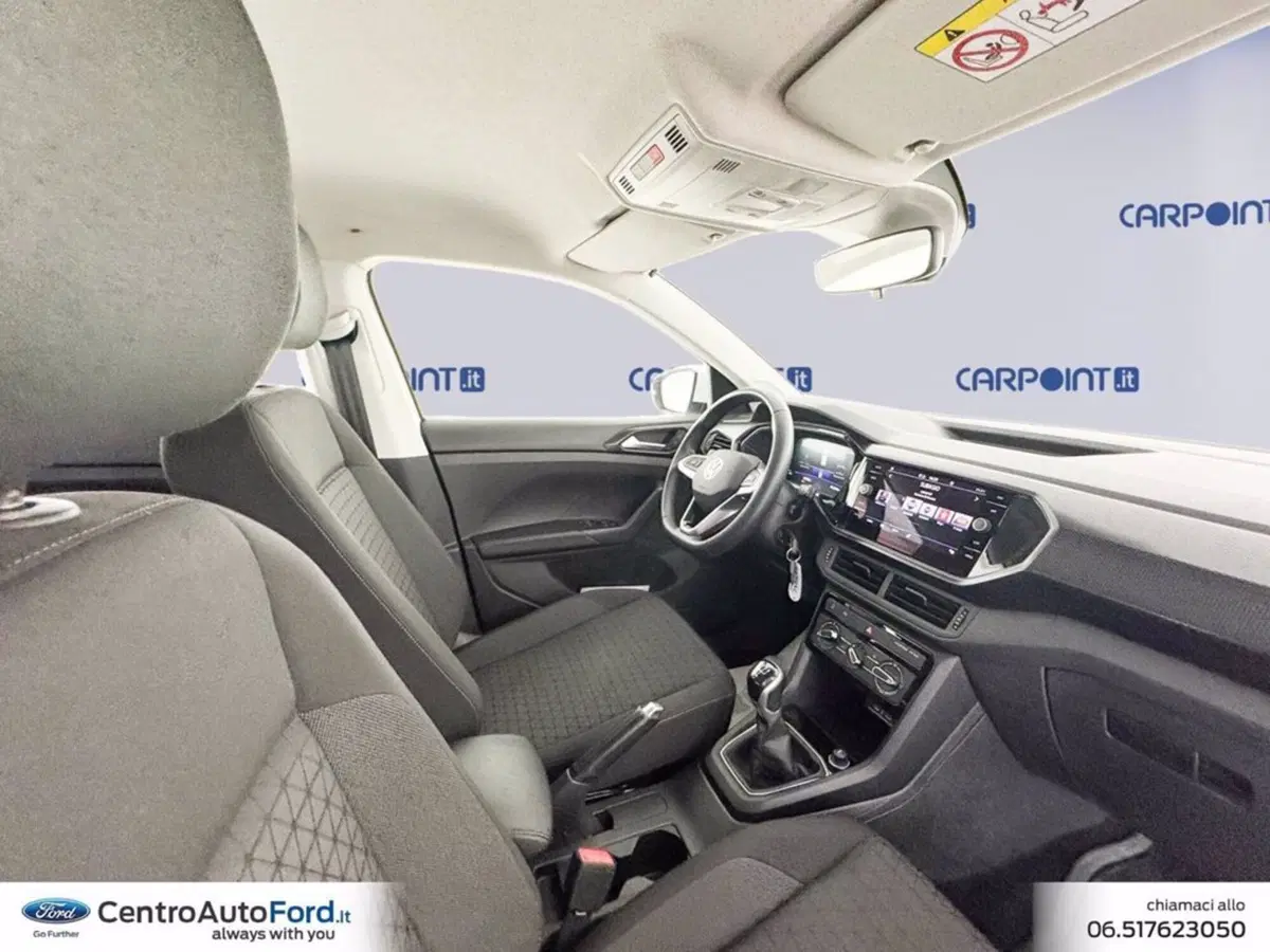 Volkswagen T-Cross usata a Roma (6)