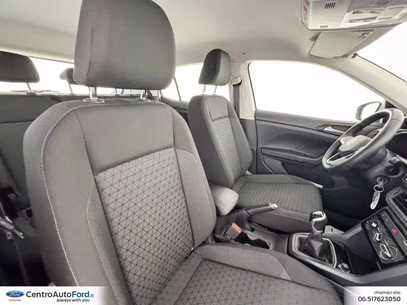 Volkswagen T-Cross usata a Roma (7)