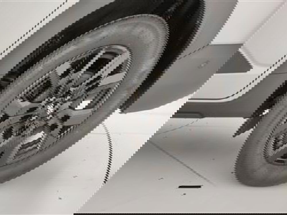 Dacia Jogger usata a Bari (12)