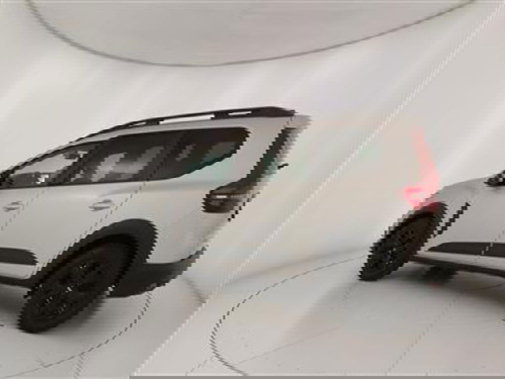 Dacia Jogger usata a Bari (4)