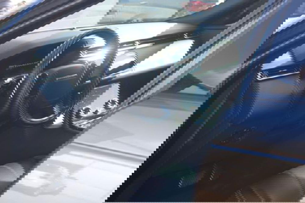 Land Rover Range Rover Velar usata a Lecce (8)