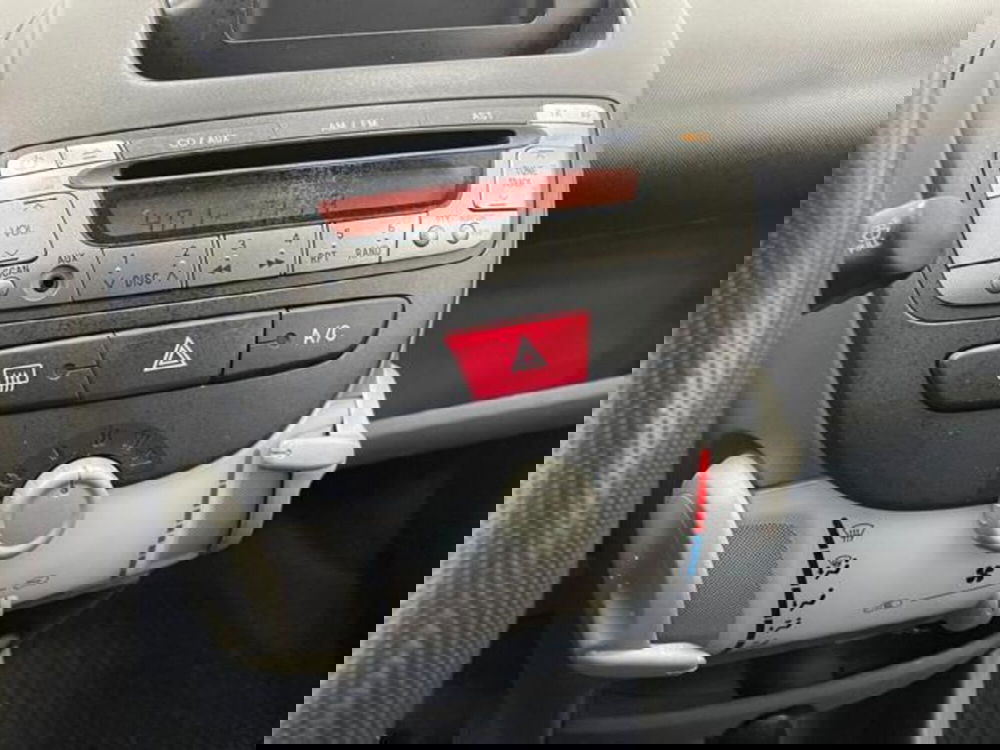 Peugeot 107 usata a Como (12)