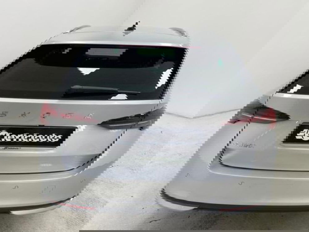 Skoda Octavia Station Wagon nuova a Como (7)