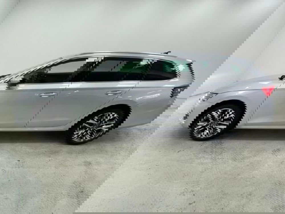 Skoda Octavia Station Wagon nuova a Como (8)
