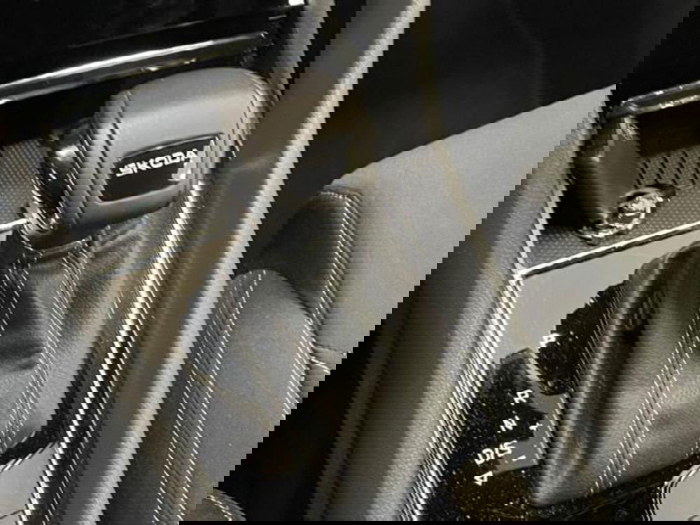 Skoda Karoq usata a Como (20)