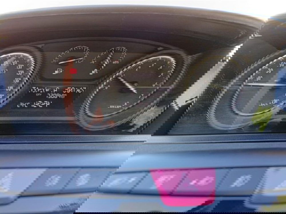 Lancia Ypsilon usata a Bari (16)