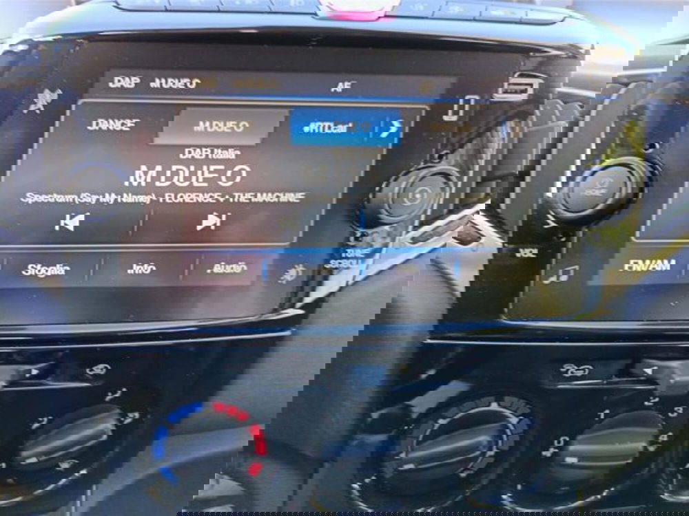 Lancia Ypsilon usata a Bari (17)