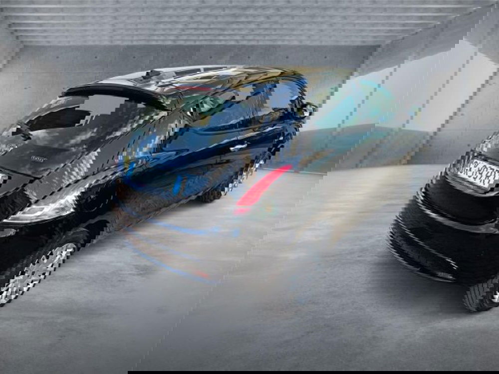 Lancia Ypsilon usata a Bari (6)