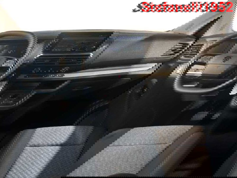 Peugeot Traveller nuova a Bologna (13)