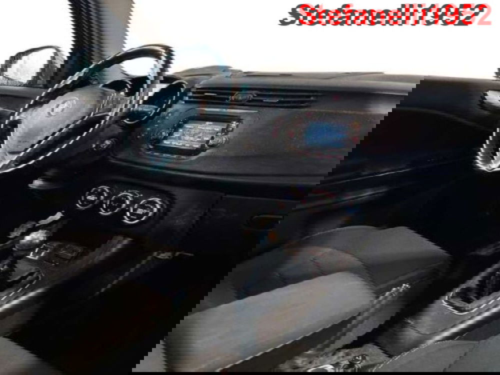 Alfa Romeo Giulietta usata a Bologna (15)