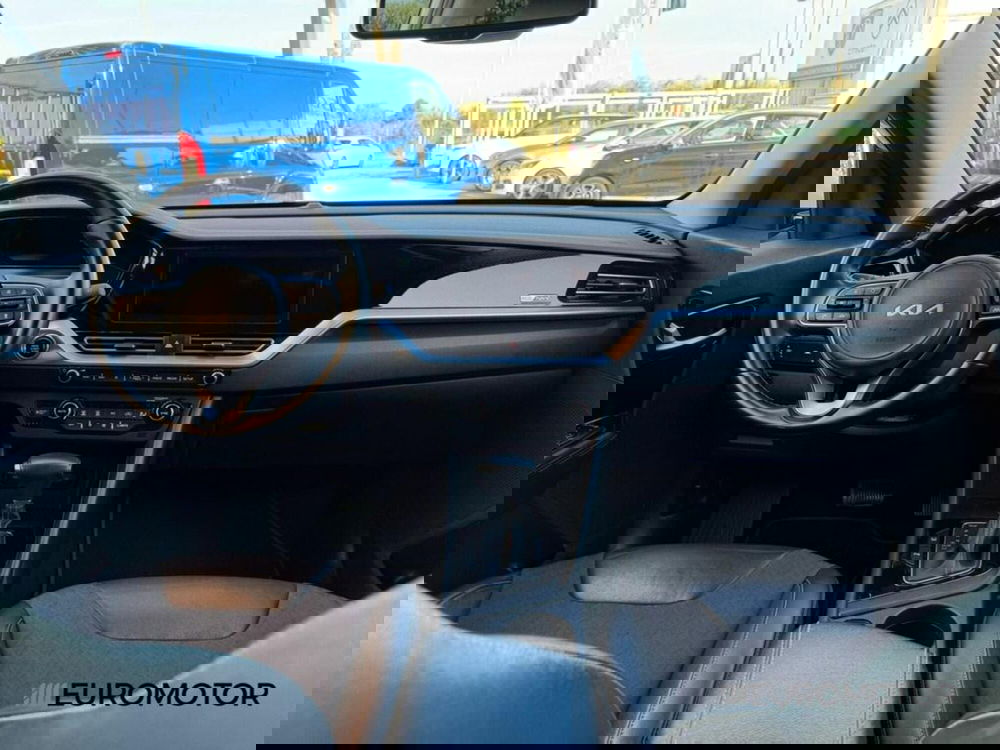 Kia Niro usata a Bari (13)