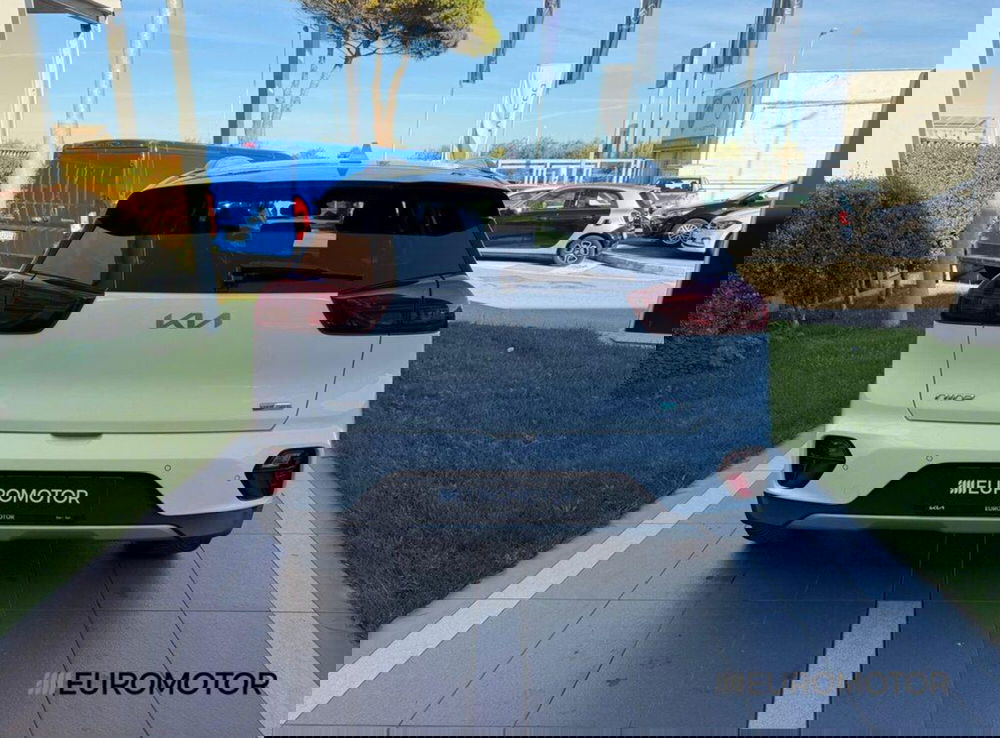 Kia Niro usata a Bari (6)