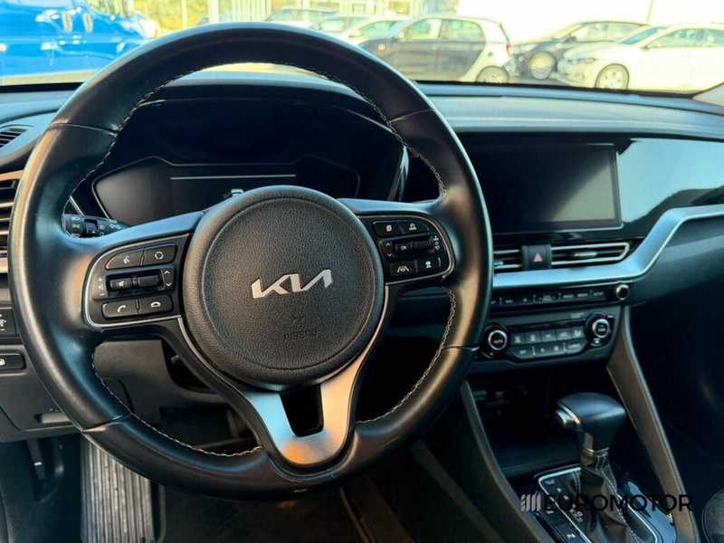 Kia Niro usata a Bari (14)