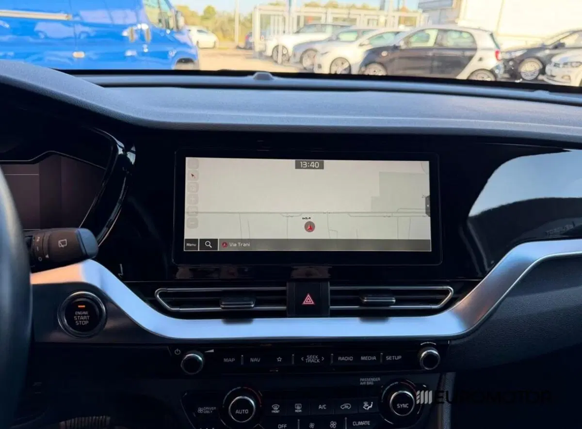 Kia Niro usata a Bari (15)