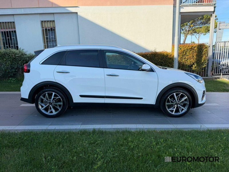 Kia Niro usata a Bari (4)
