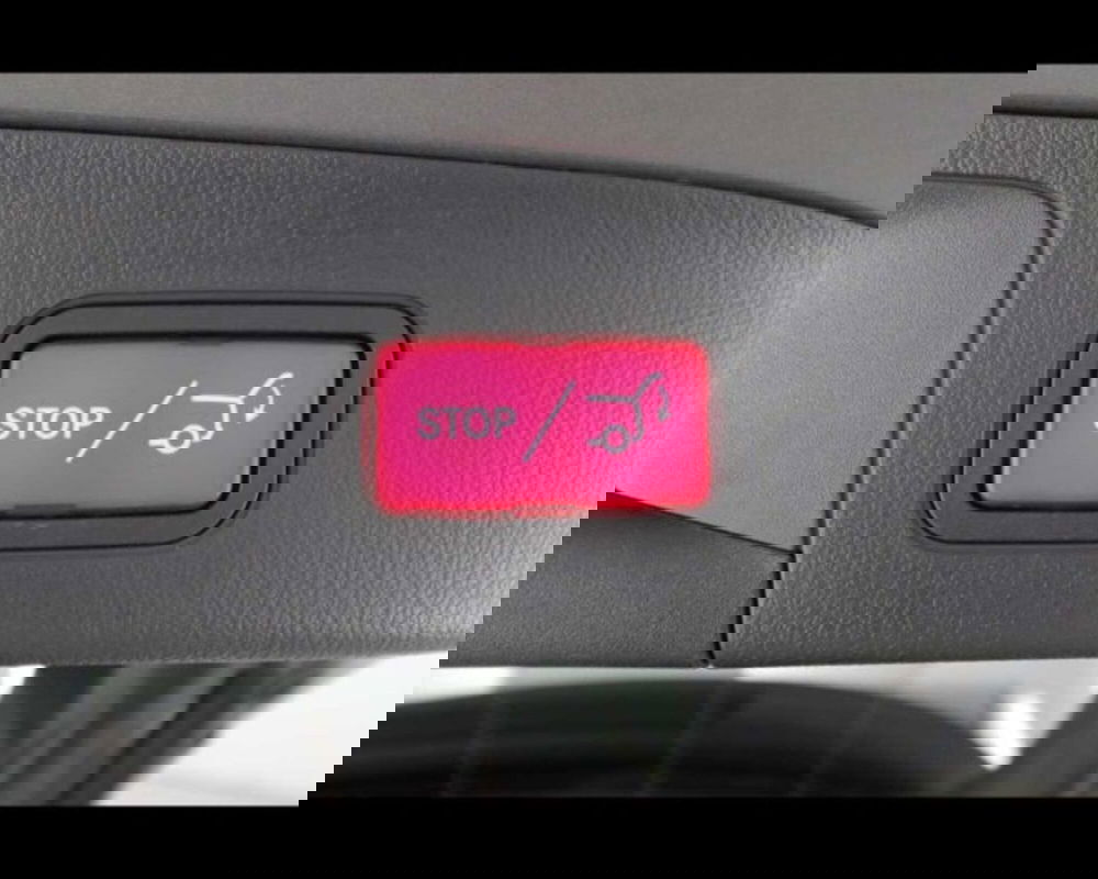 Mercedes-Benz GLA SUV usata a Bologna (16)