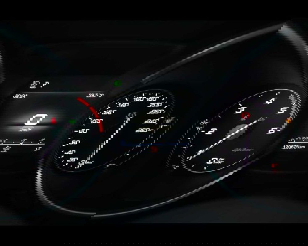 Alfa Romeo Stelvio usata a Bologna (11)