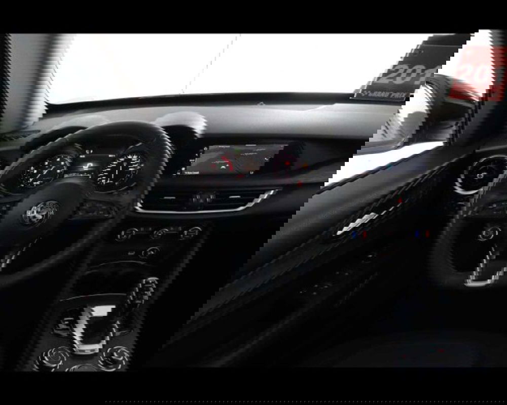 Alfa Romeo Stelvio usata a Bologna (12)