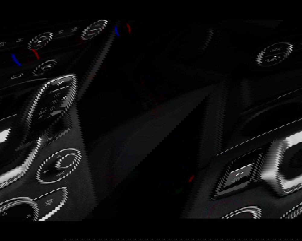 Alfa Romeo Stelvio usata a Bologna (16)