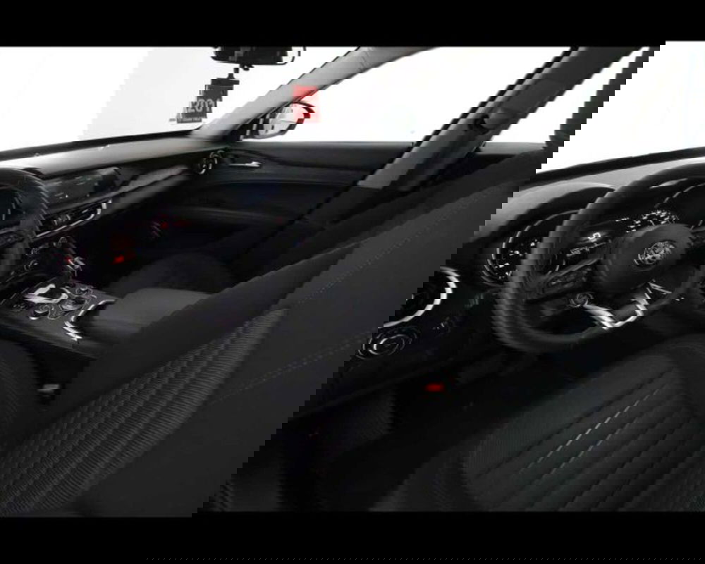 Alfa Romeo Stelvio usata a Bologna (9)