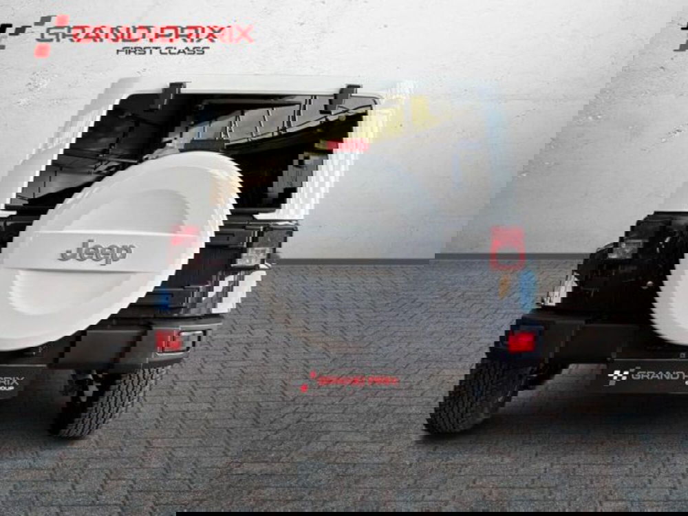 Jeep Wrangler Unlimited usata a Bologna (8)