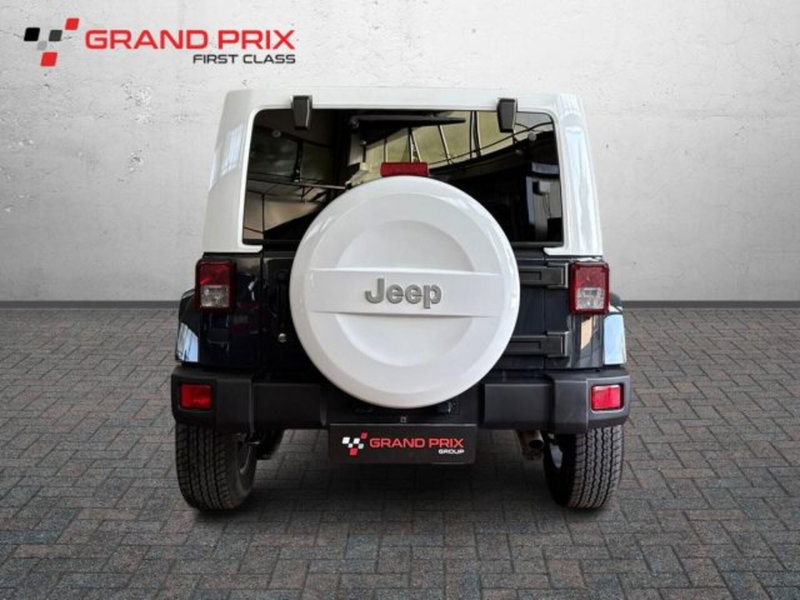 Jeep Wrangler Unlimited usata a Bologna (7)